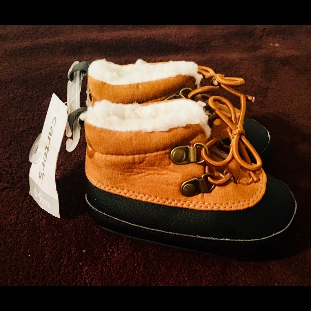 BRAND NEW Carter’s Infant Boots Sz 6-9mth